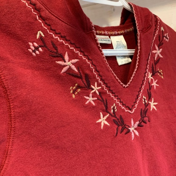 Faded Glory | Vintage Red Floral Embroidered Top - Picture 4 of 5